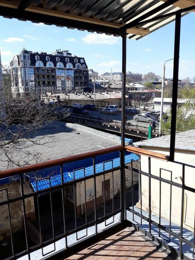 Двухуровневые Апартаменты С Балконом На Греческой Odesa Exterior foto
